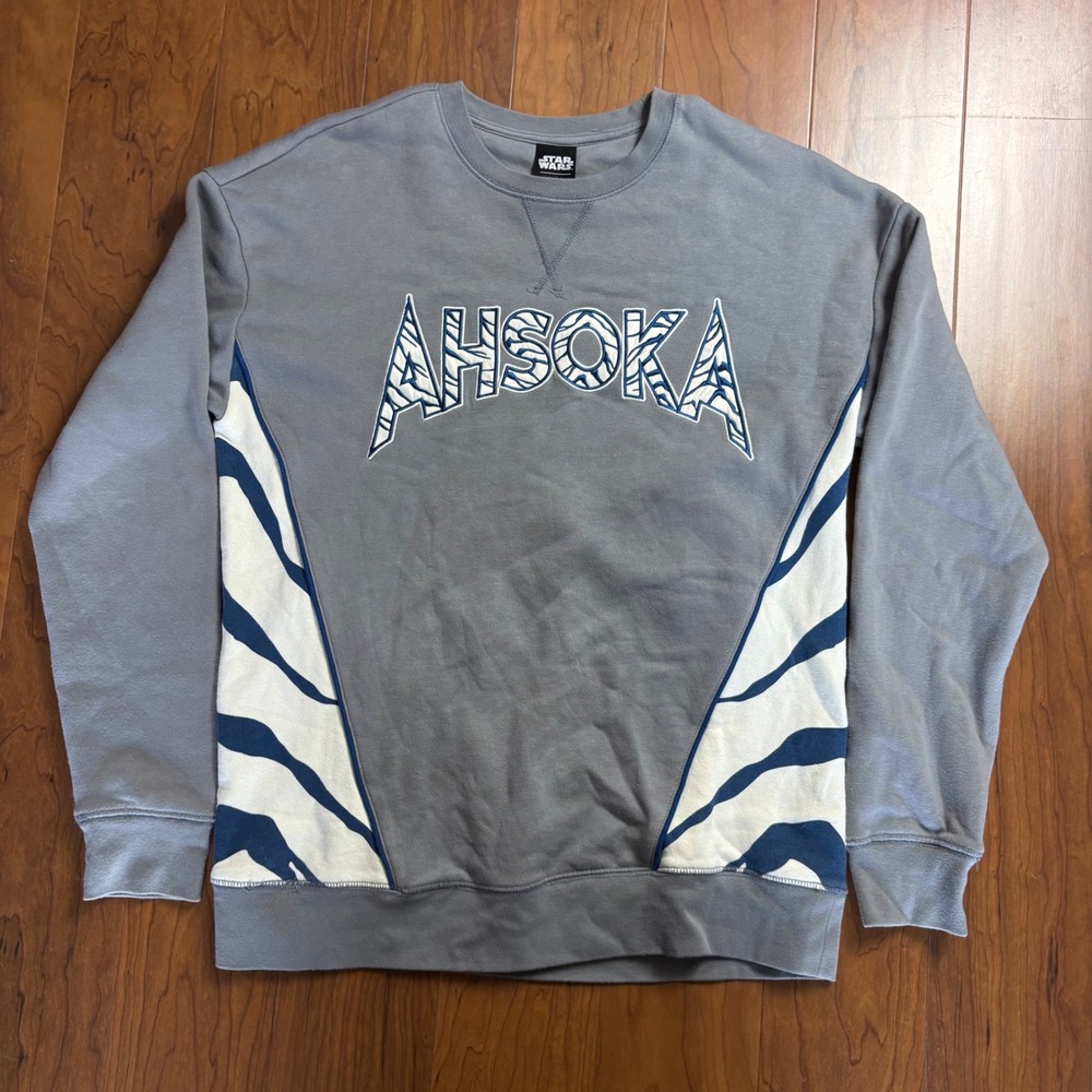 Star Wars Our Universe Ahsoka Tano Grey Lekku Pattern Sweatshirt BoxLunch Small